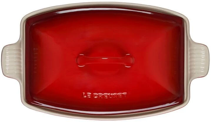Le Creuset Heritage Deep Covered Rectangular Baker, Cerise 2 Le Creuset Heritage Deep Covered Rectangular Baker, Cerise - Image 2