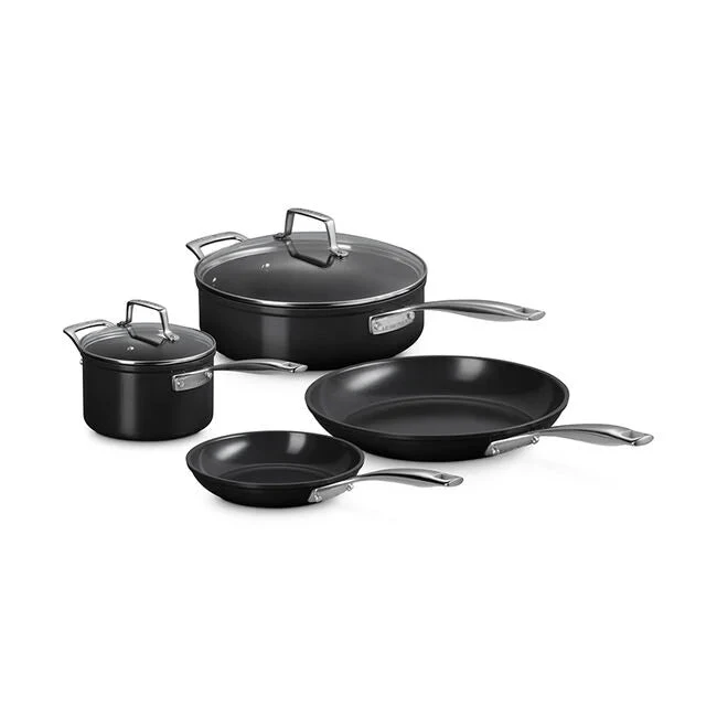 Le Creuset Essential Non-Stick Ceramic Cookware Sets 1 Le Creuset Essential Non-Stick Ceramic Cookware Sets