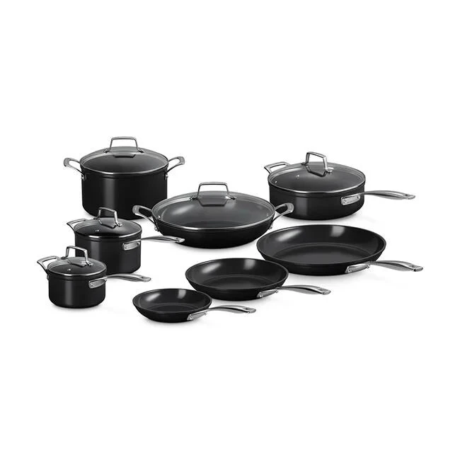 Le Creuset Essential Non-Stick Ceramic Cookware Sets 2 Le Creuset Essential Non-Stick Ceramic Cookware Sets - Image 2