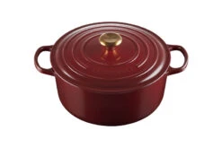 Le Creuset Signature 7.25 Quart Round Dutch Oven